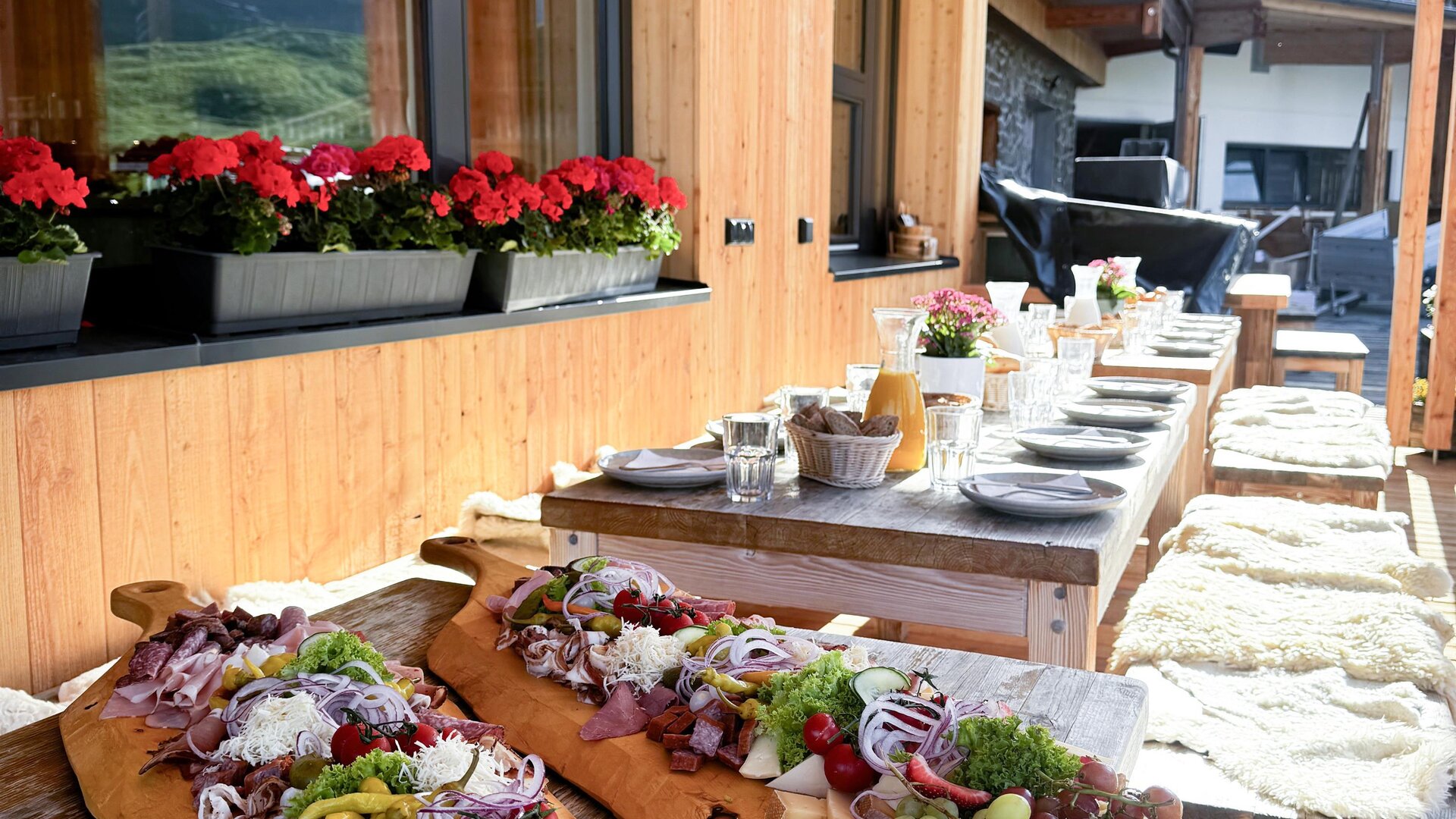 Bergfrühstück Vider Alp mit Familienwanderung